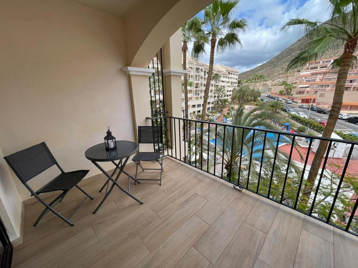 Castle Harbour Los Cristianos Beautiful Studio With Pool View Exterior photo